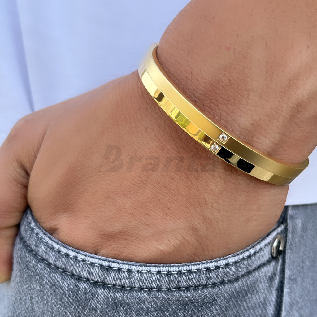 Matte Shiny Bracelet For Men With Two Diamonds